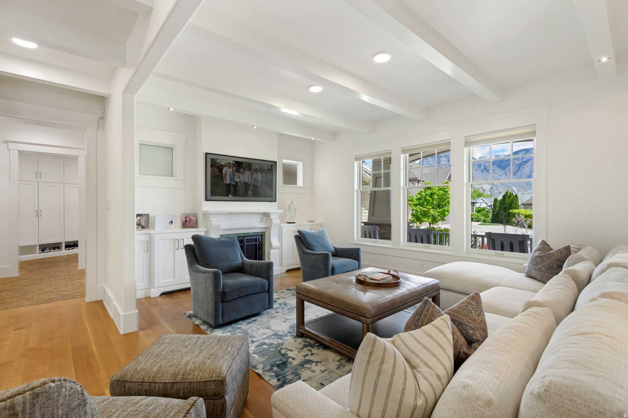 THE GABLES AT GRANDVIEW - Residential