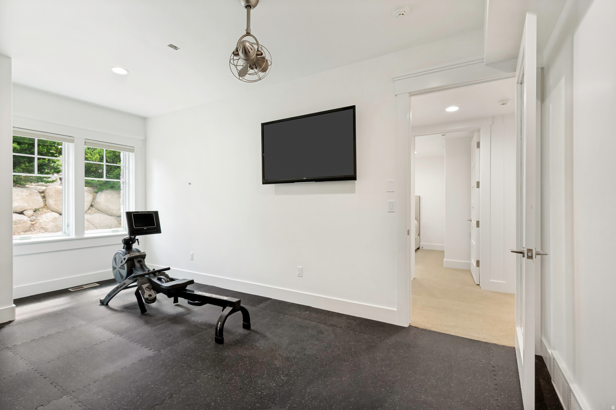 THE GABLES AT GRANDVIEW - Residential