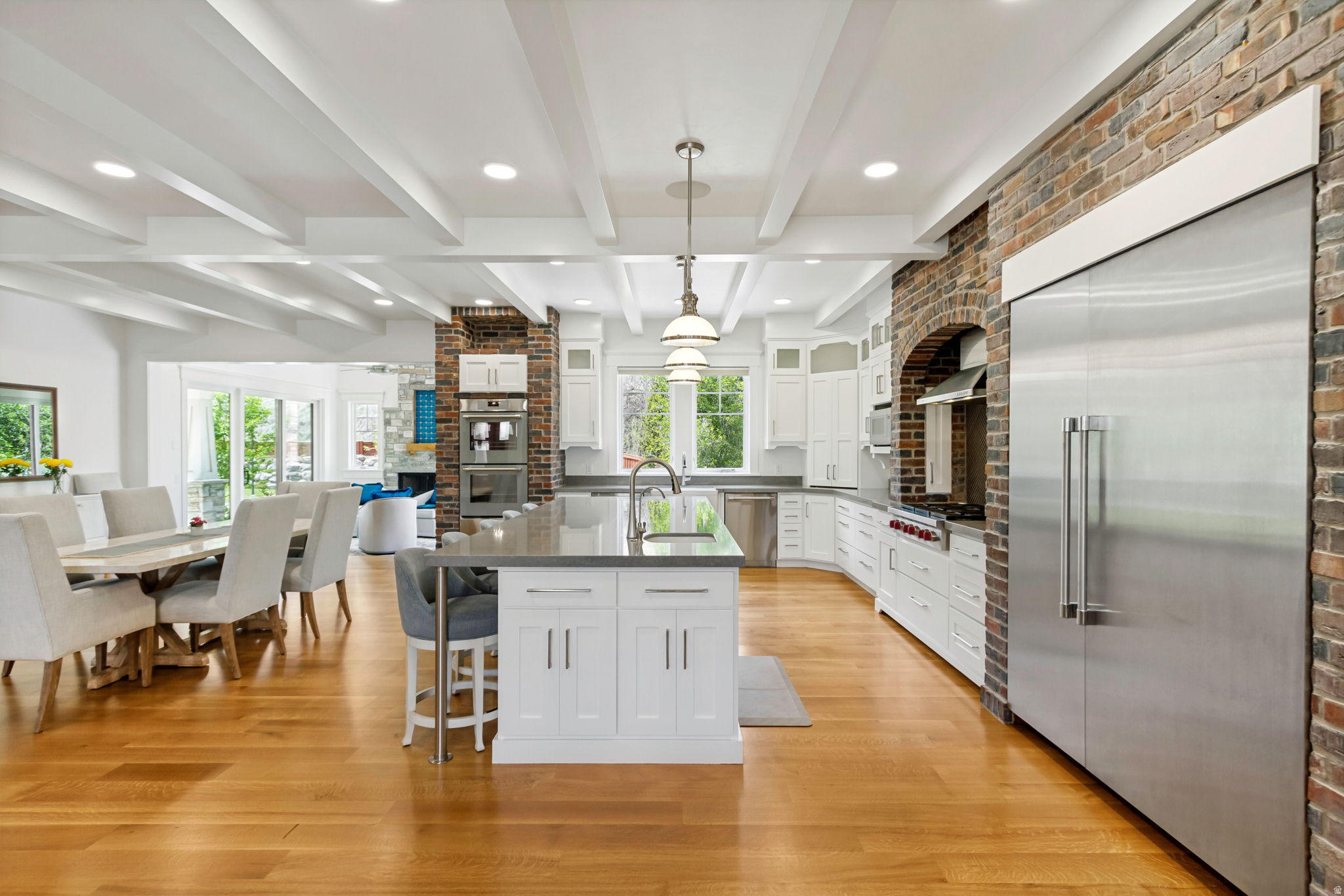 THE GABLES AT GRANDVIEW - Residential