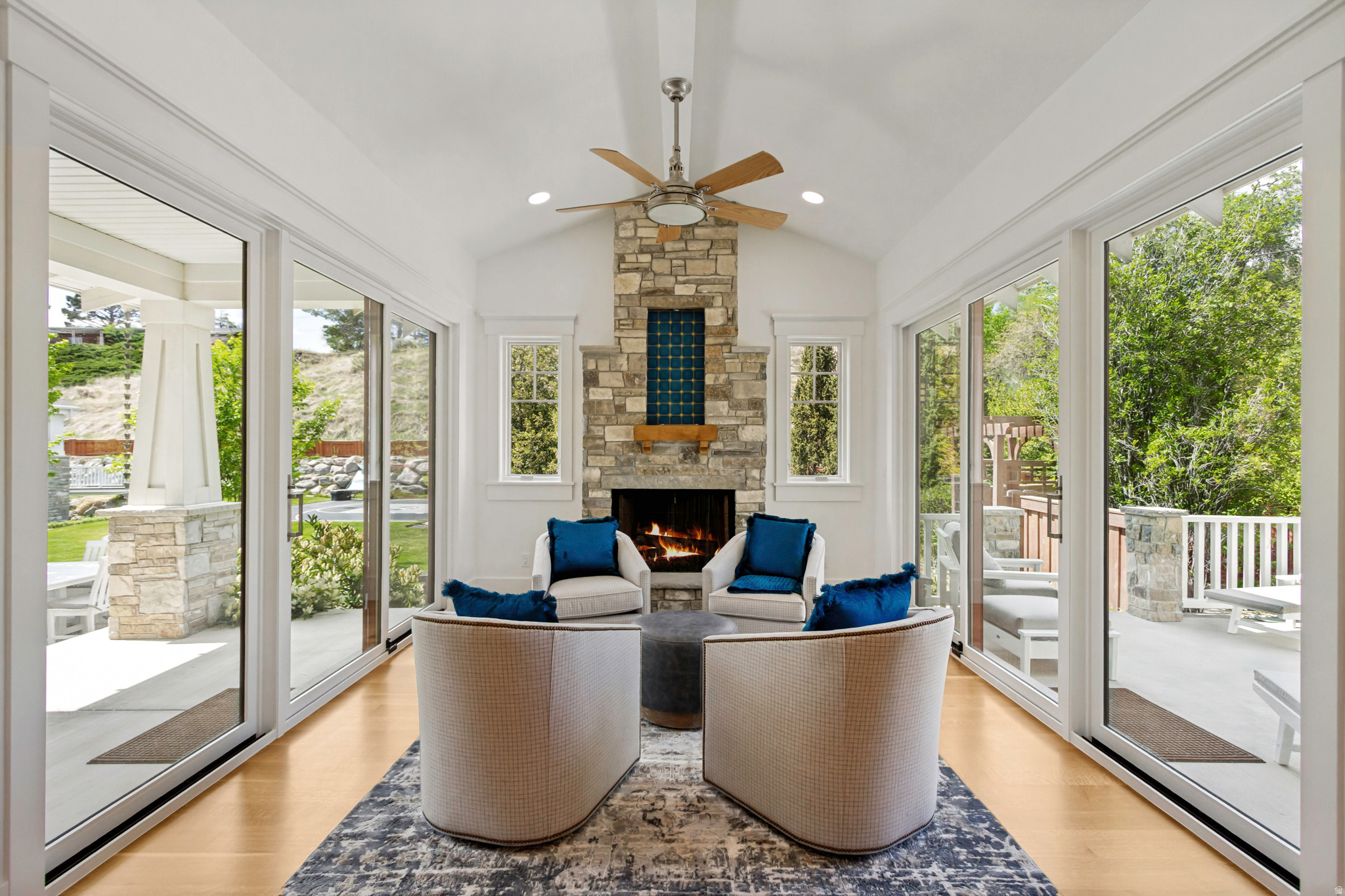 THE GABLES AT GRANDVIEW - Residential