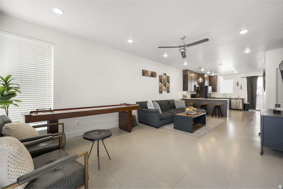 LOFTS AT GREEN VALLEY PH 1 - Residential