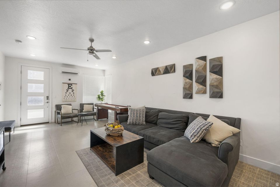 LOFTS AT GREEN VALLEY PH 1 - Residential