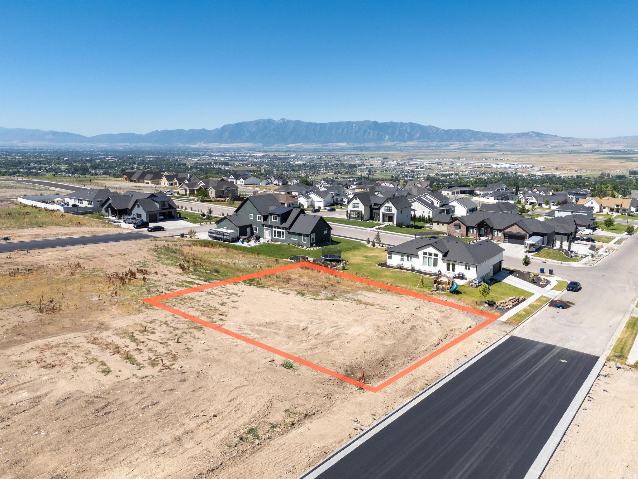 Last lot in Juniper Ridge! Be the one to own in this stunning east Hyde Park community! Utilities are stubbed and everything is ready for construction. Bring your builder and start your custom home. Or if you need a builder reach out and we can sit down with one of our builders! Enjoy the peaceful surroundings, fresh air, and scenic beauty of Cache Valley-all just minutes from town. A great opportunity to be in one of Hyde Park's most desirable neighborhoods!