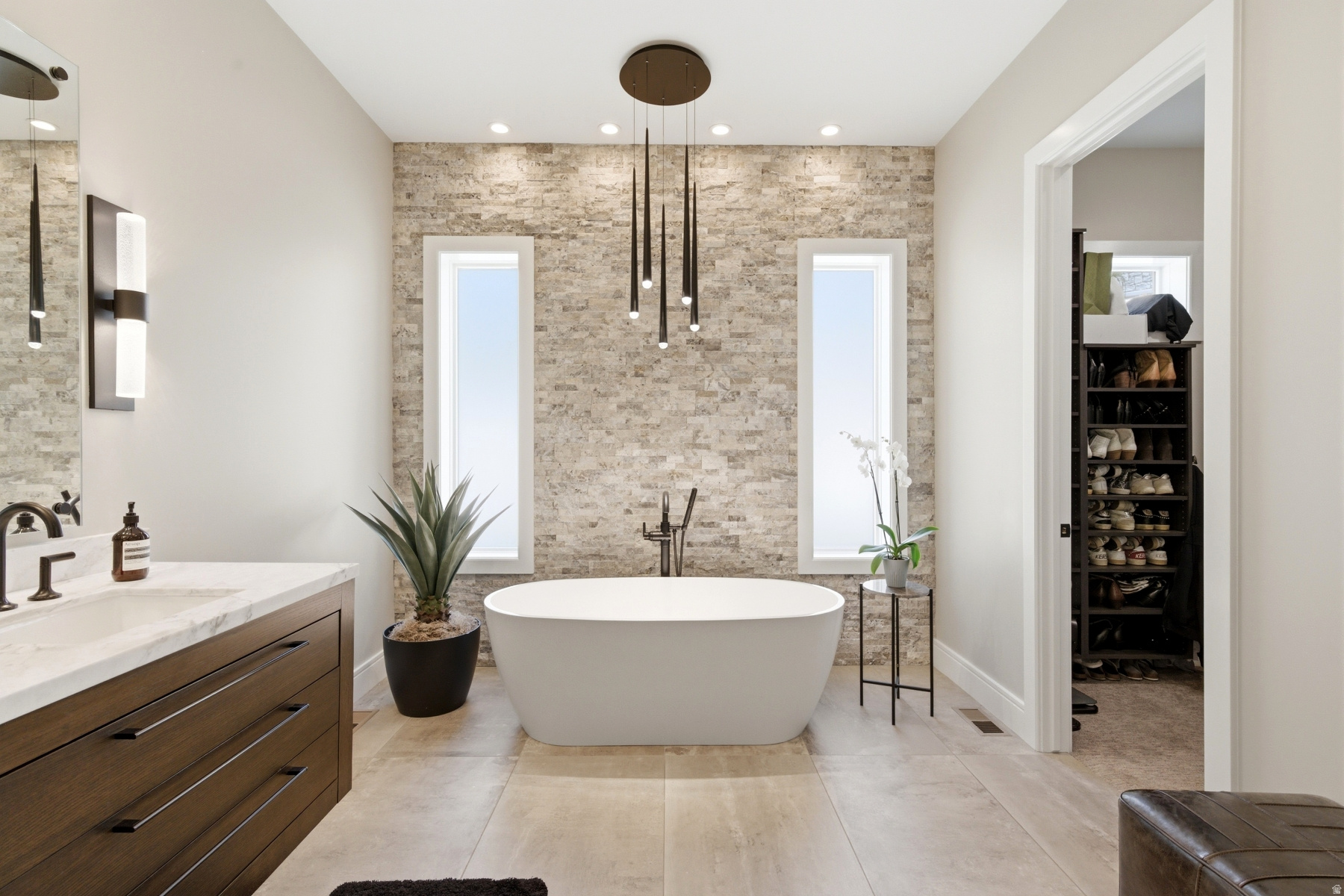 GRANITE OAKS - Residential