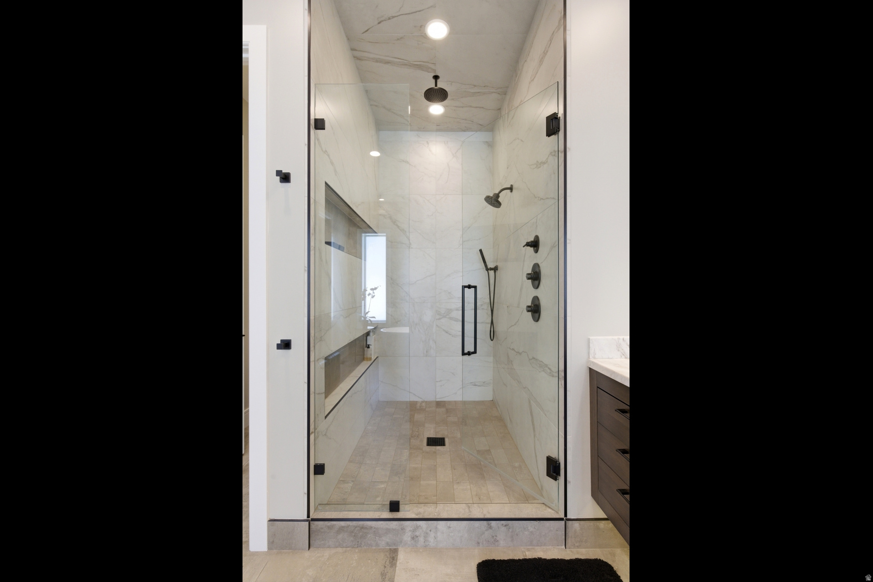 GRANITE OAKS - Residential