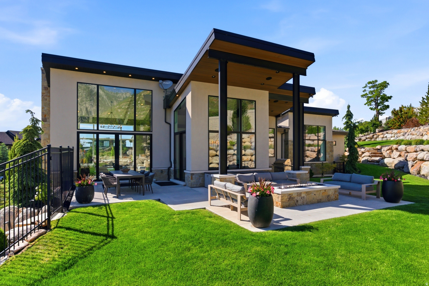 GRANITE OAKS - Residential
