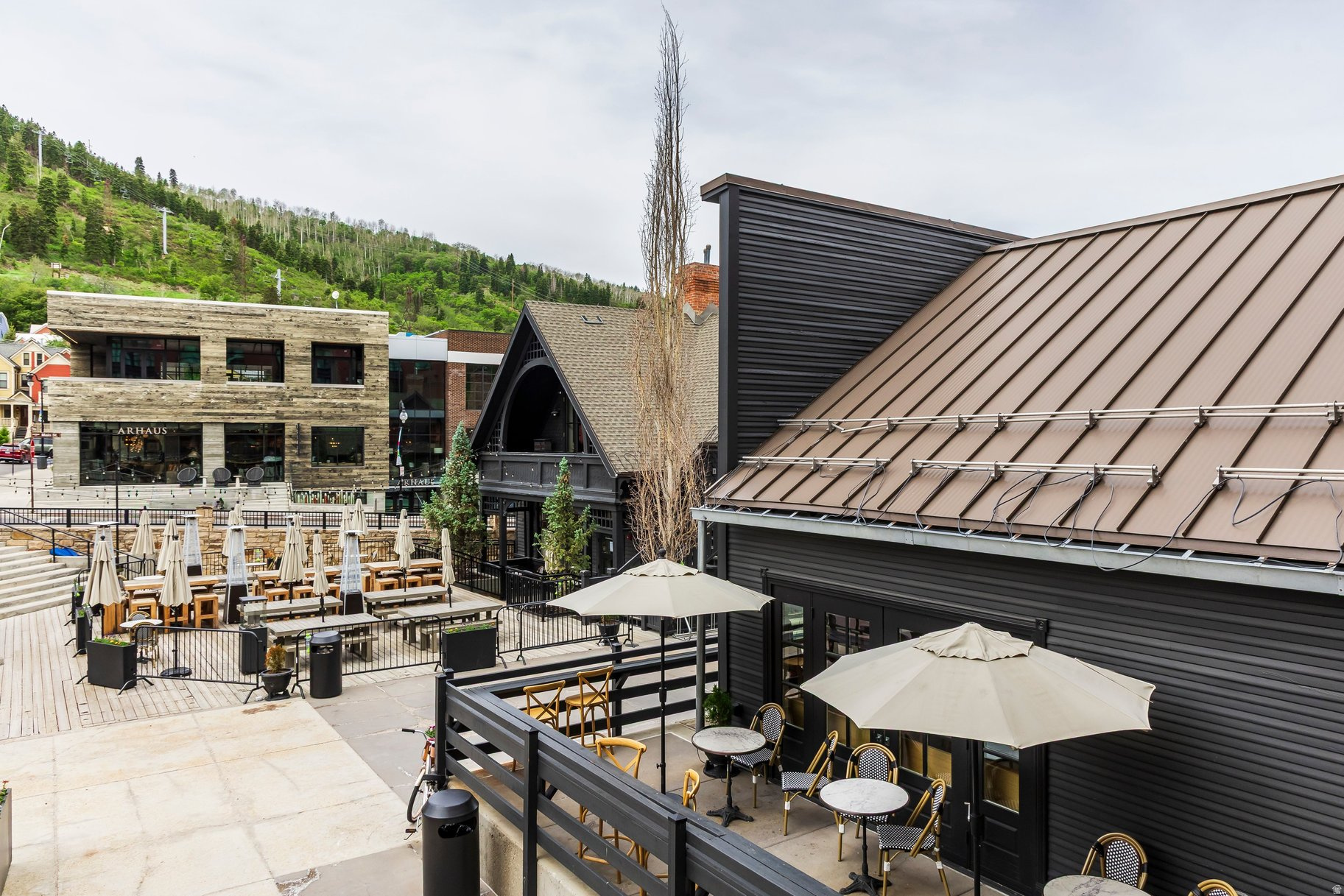 SKY LODGE - Residential