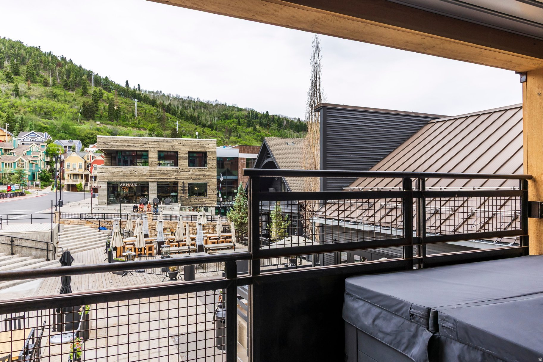 SKY LODGE - Residential