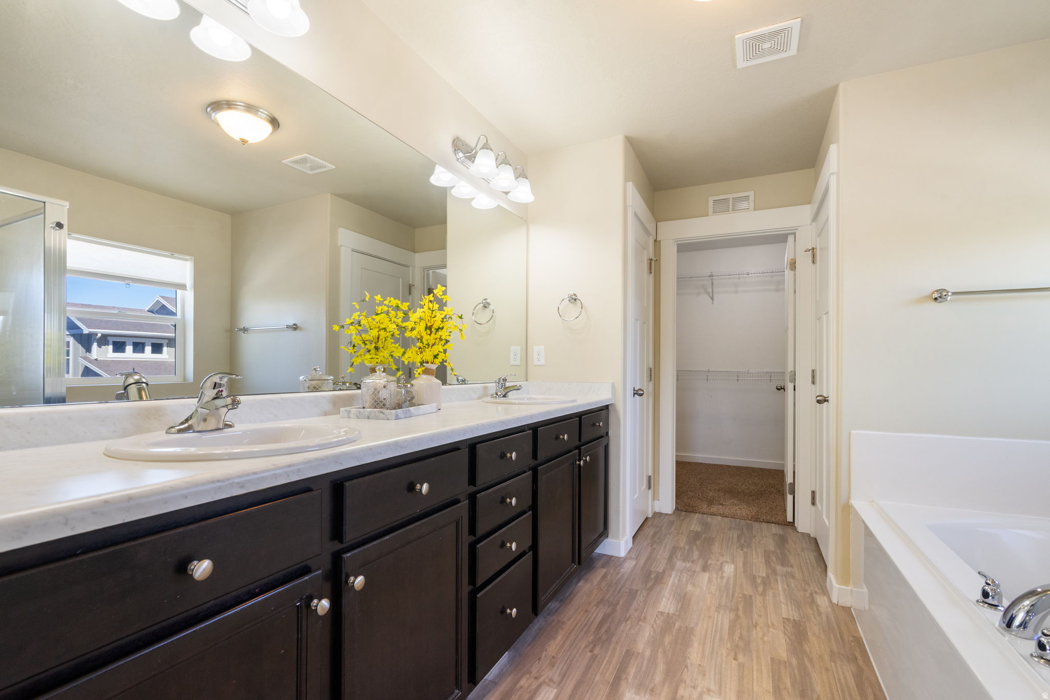 ARBORS @ INDEPENDENCE - Residential