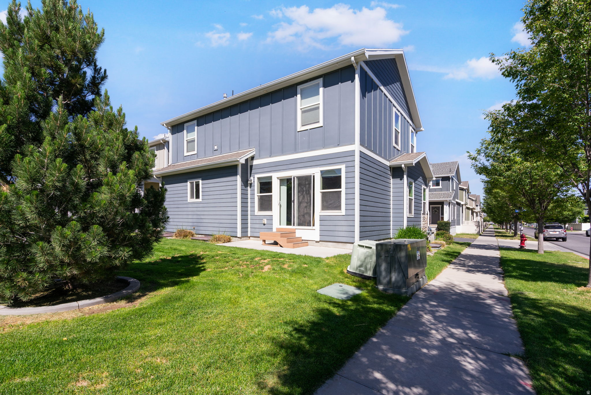 ARBORS @ INDEPENDENCE - Residential