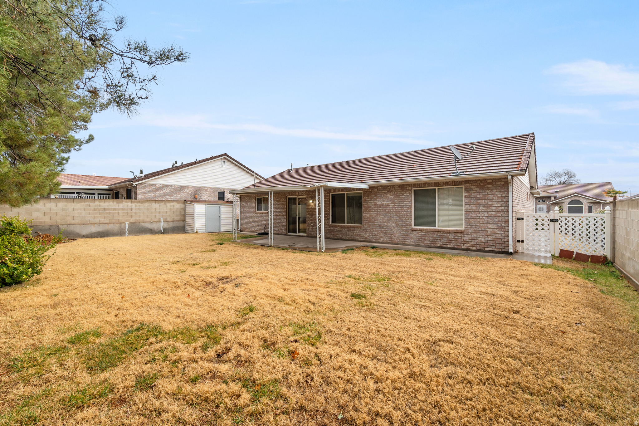 SOUTH FIELD EST 3 - Residential