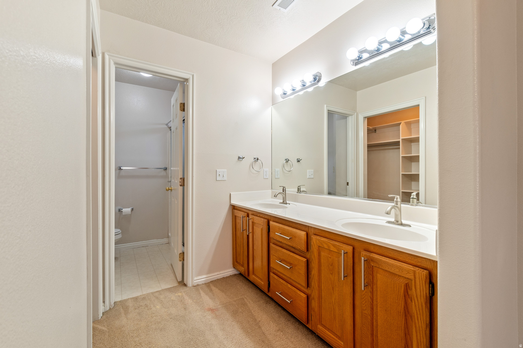 SOUTH FIELD EST 3 - Residential