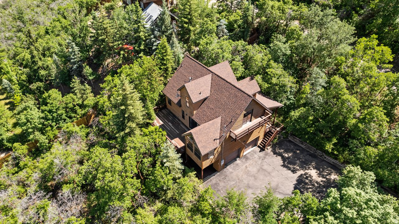 INTERLAKEN - Residential