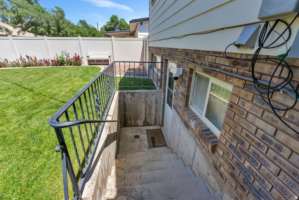 ROYAL OAKS - Residential
