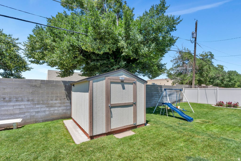 ROYAL OAKS - Residential
