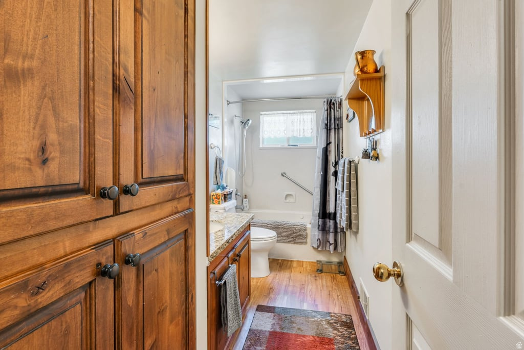 ROYAL OAKS - Residential