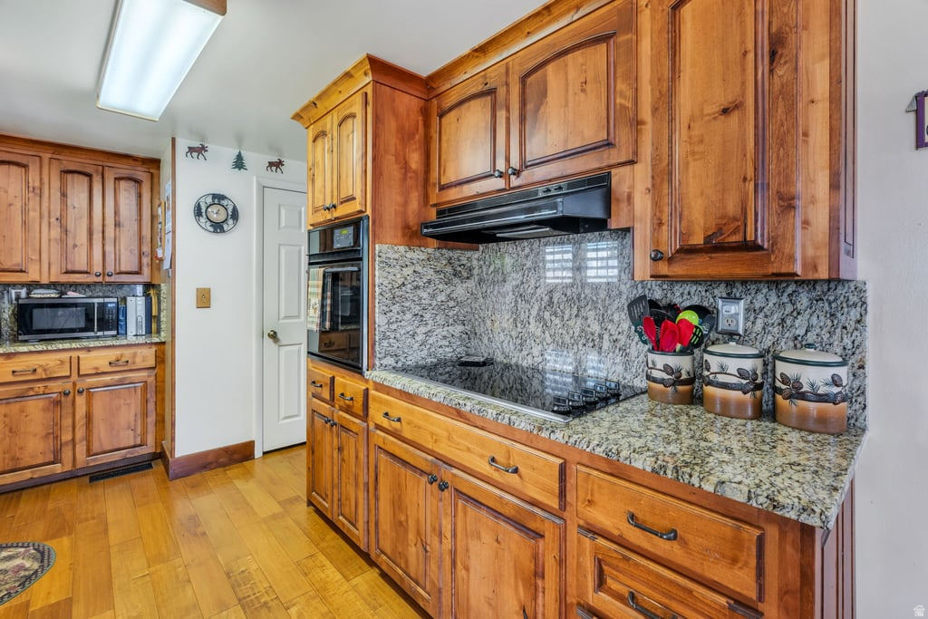 ROYAL OAKS - Residential