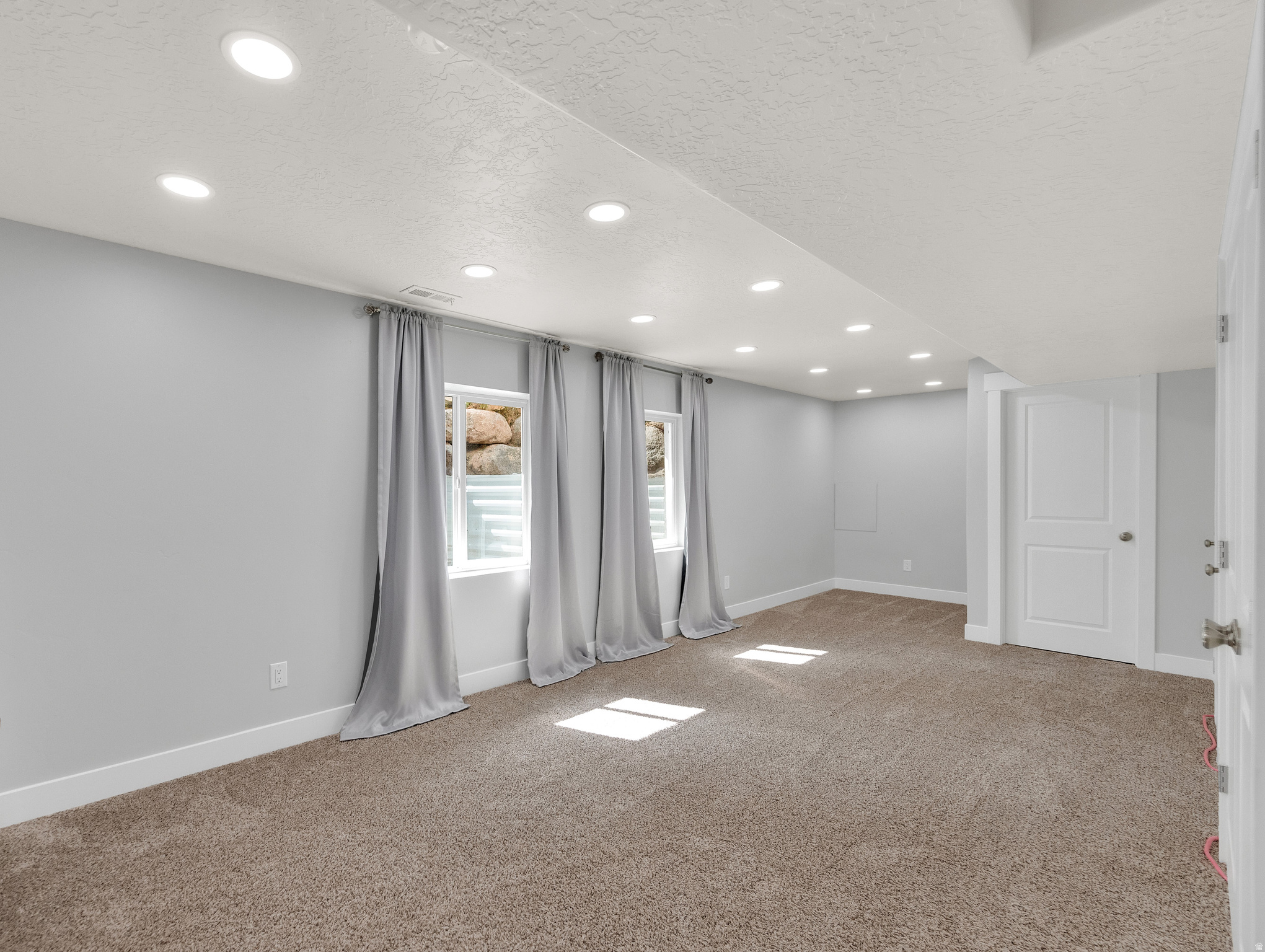EAGLE POINT - Residential