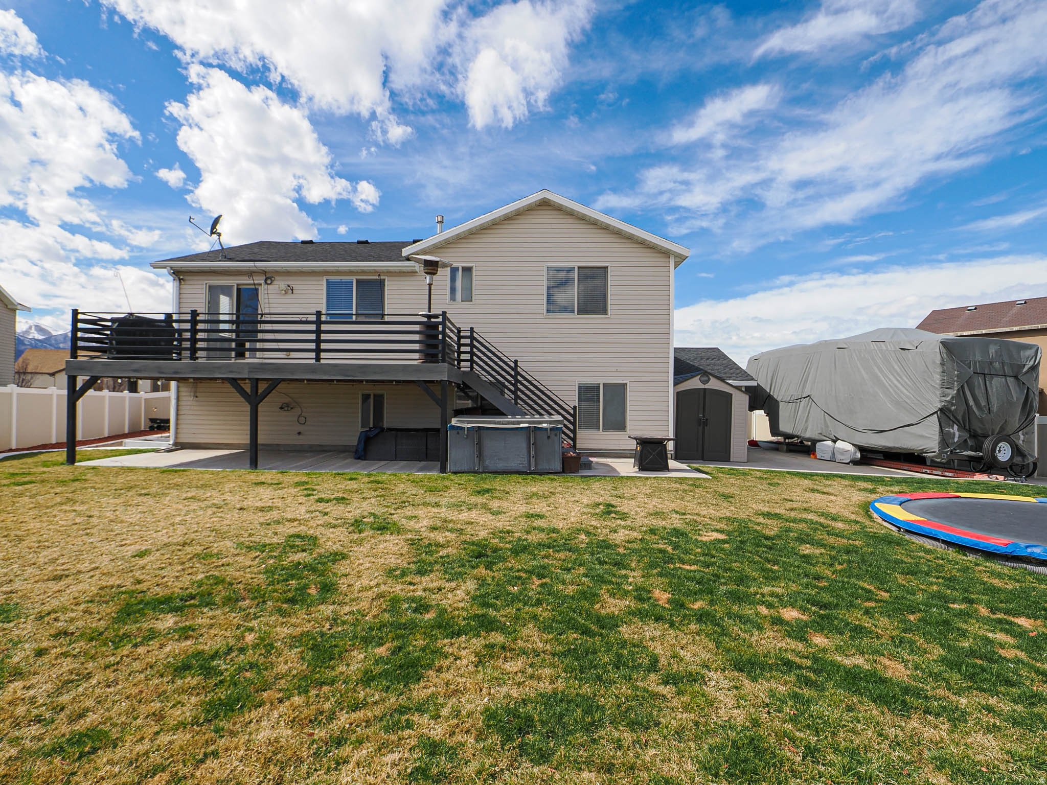 NORTH MEADOWS - Residential
