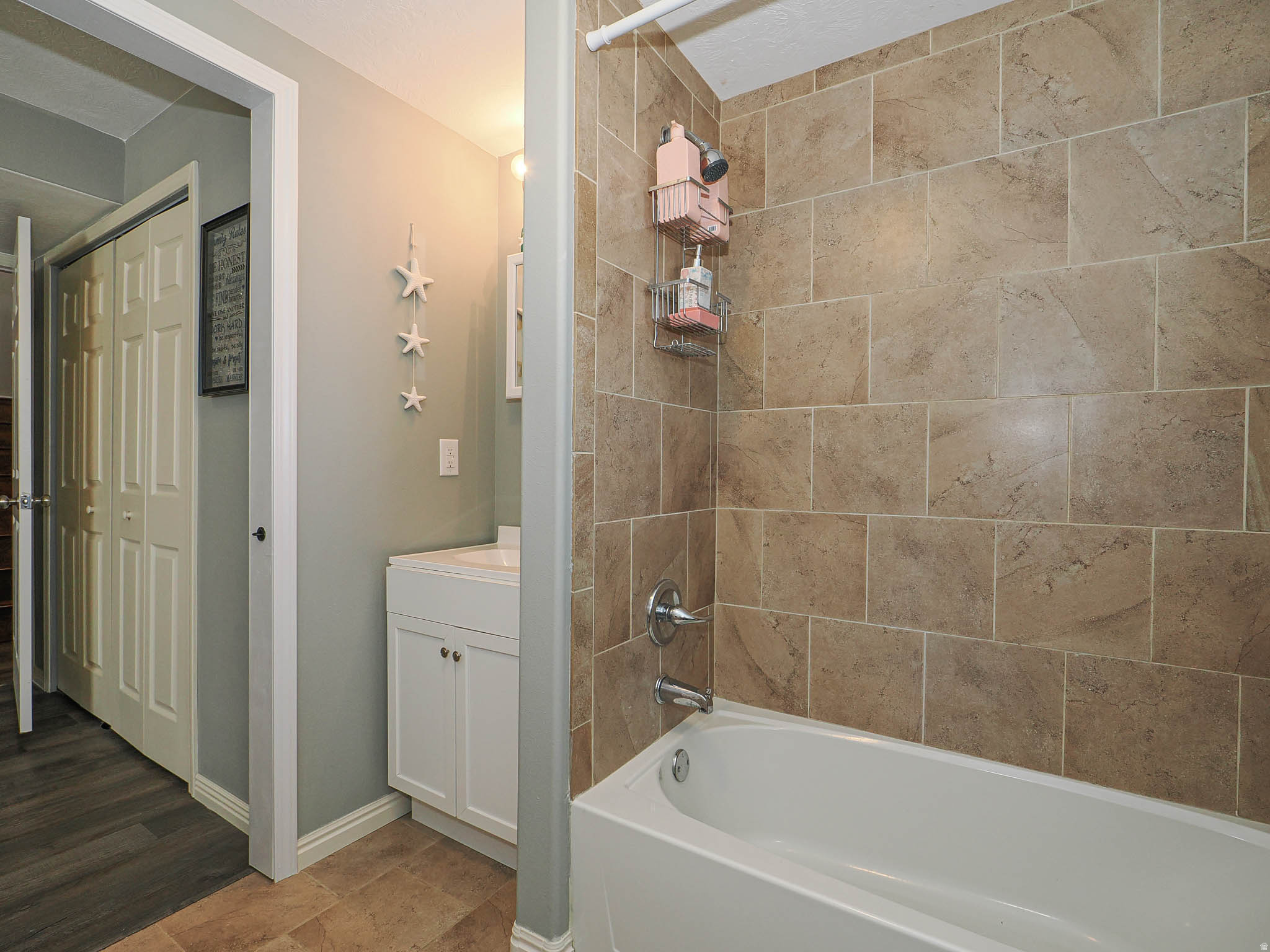 NORTH MEADOWS - Residential