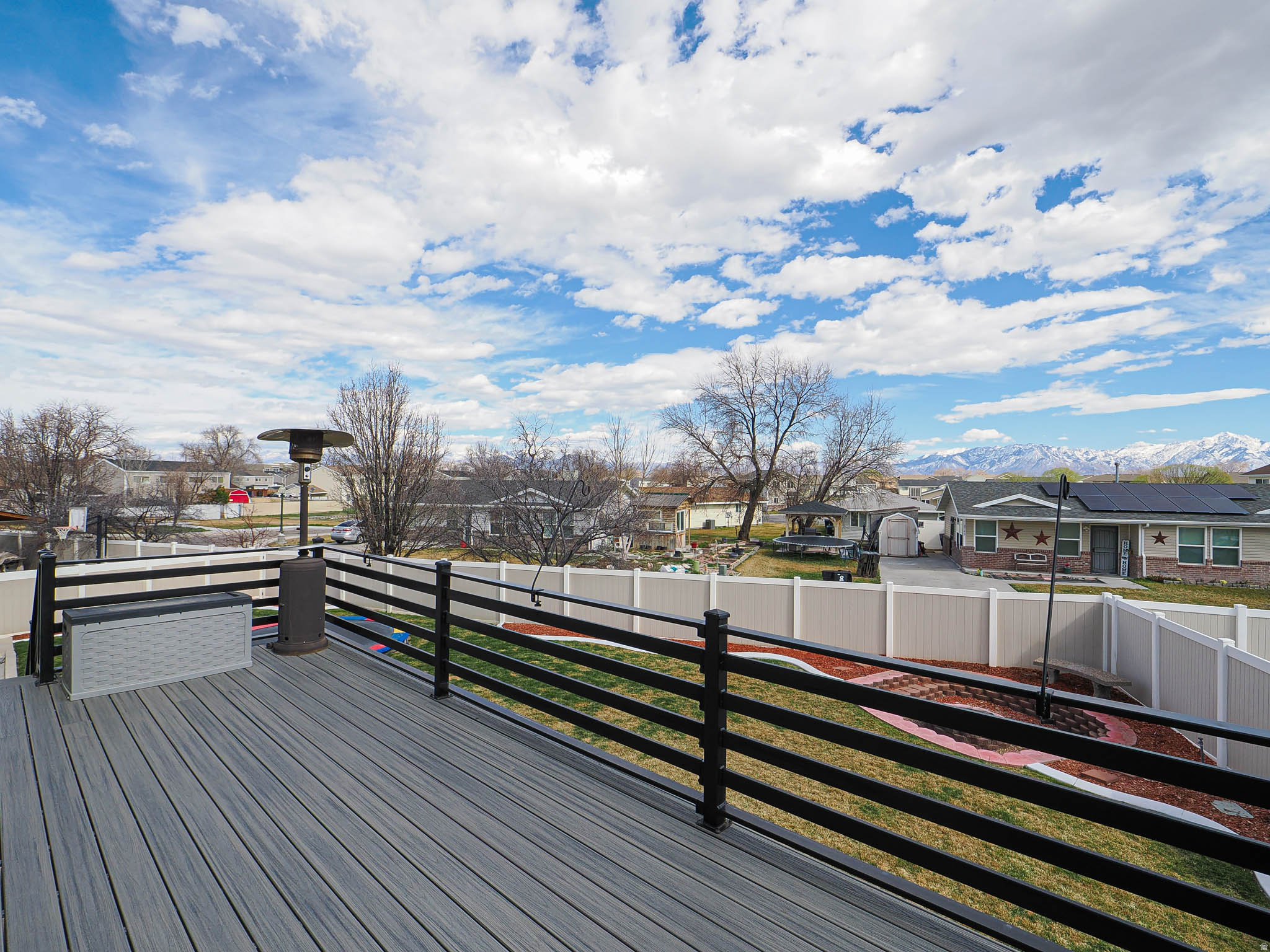 NORTH MEADOWS - Residential