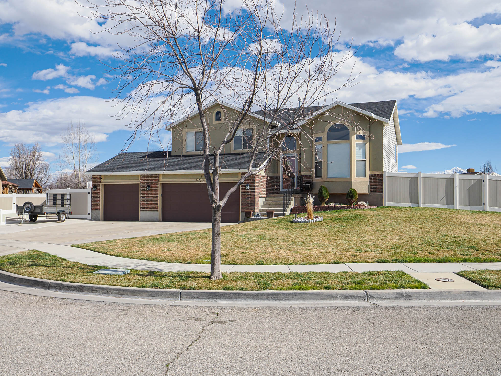NORTH MEADOWS - Residential