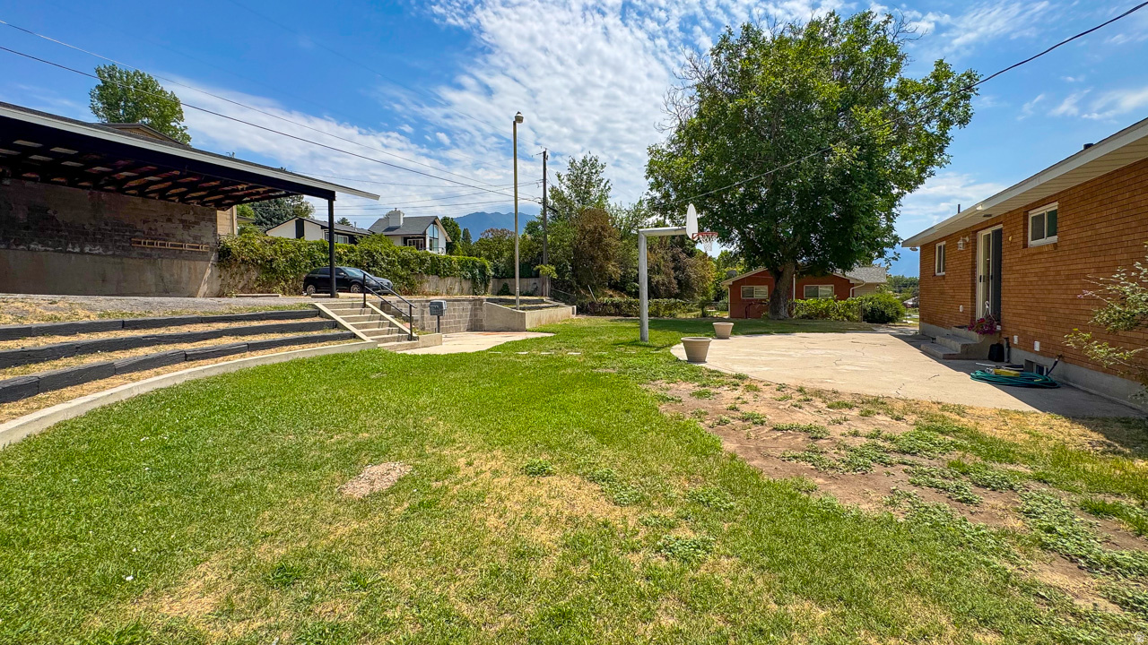 HALL HEIGHTS - Residential