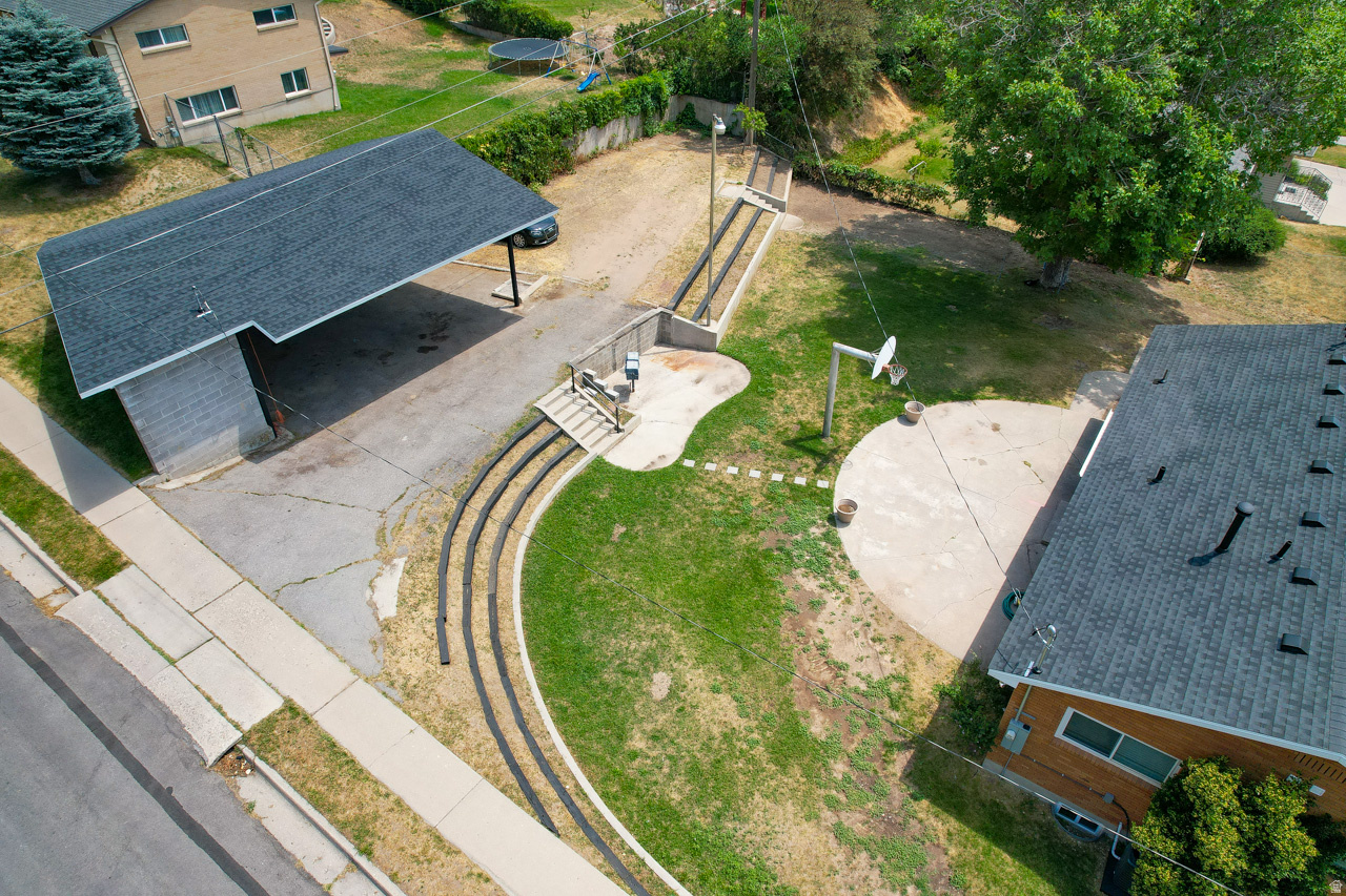 HALL HEIGHTS - Residential