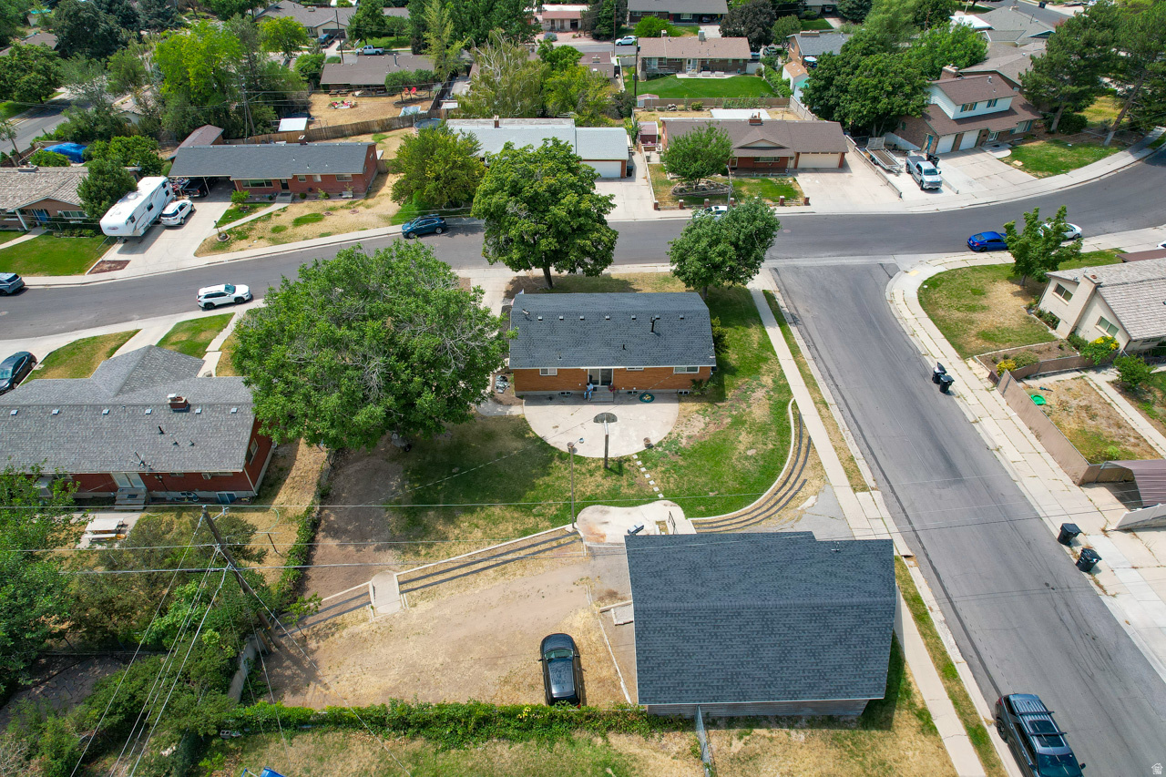 HALL HEIGHTS - Residential