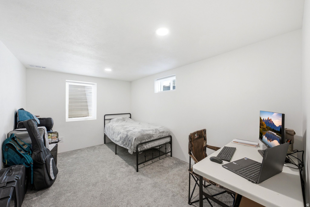 HALL HEIGHTS - Residential