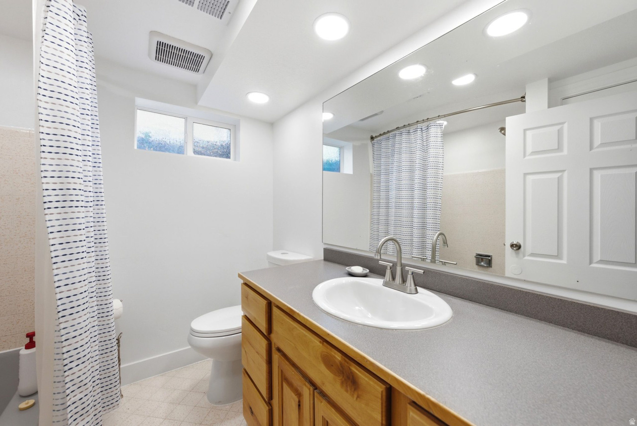 HALL HEIGHTS - Residential