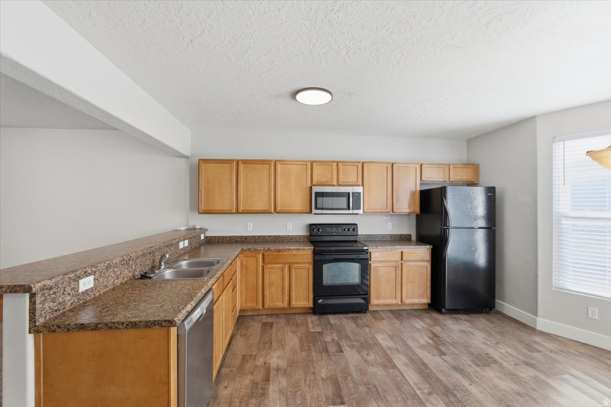 WAVERLY - Residential