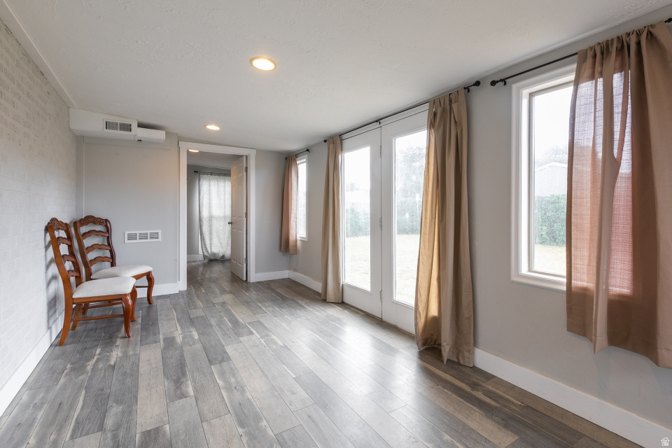 MELODY PARK - Residential