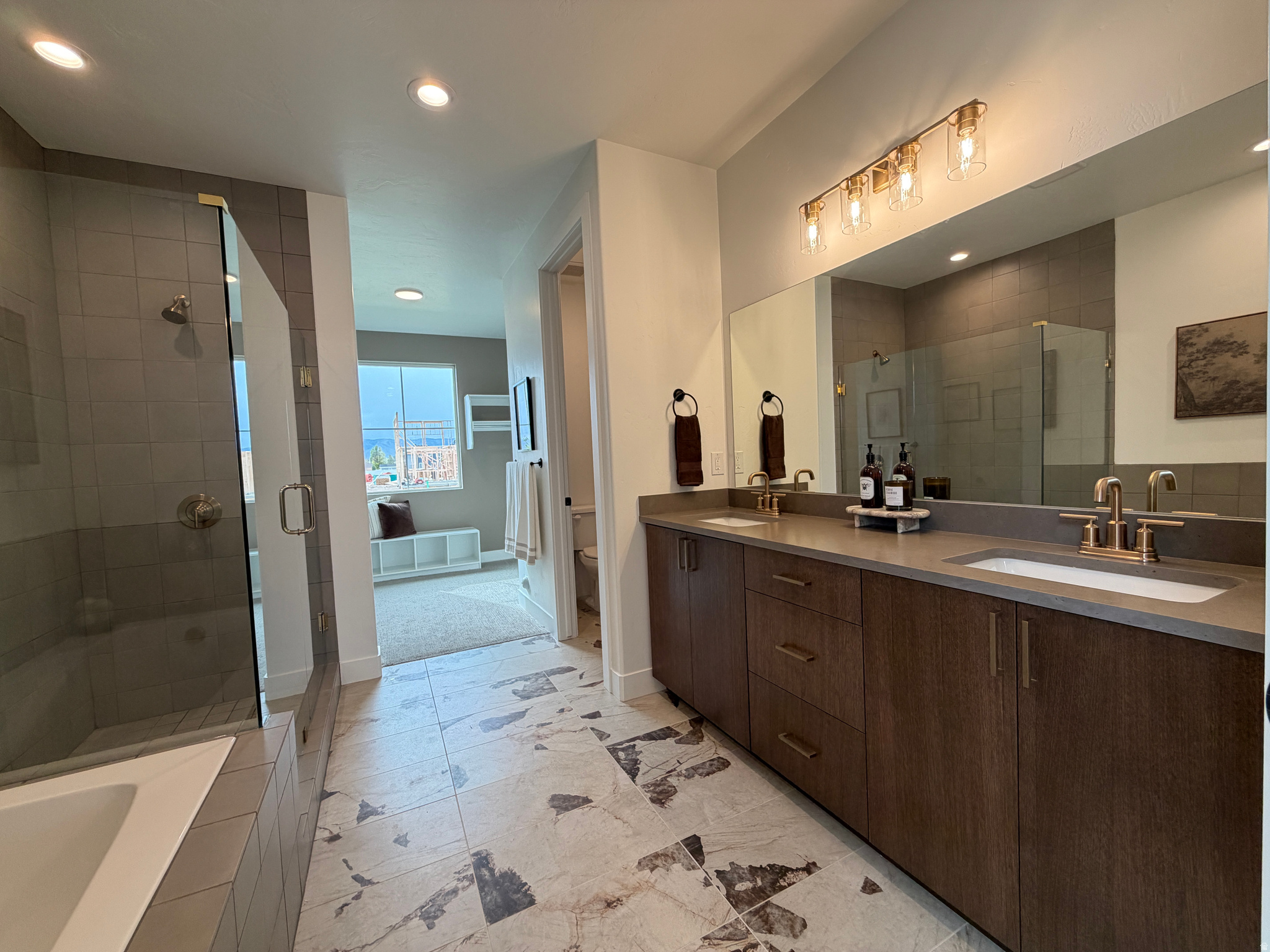 LAKEVIEW FIELDS - Residential