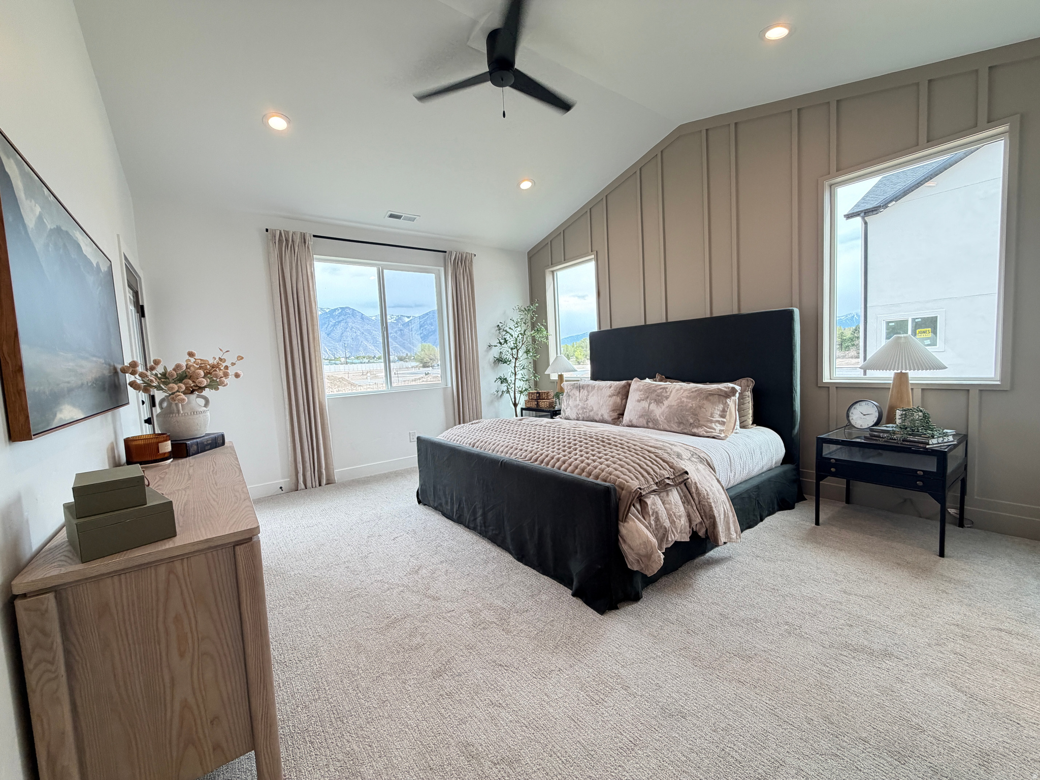 LAKEVIEW FIELDS - Residential