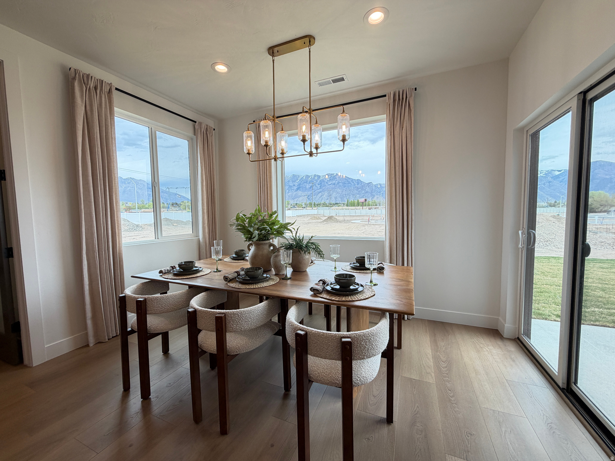 LAKEVIEW FIELDS - Residential