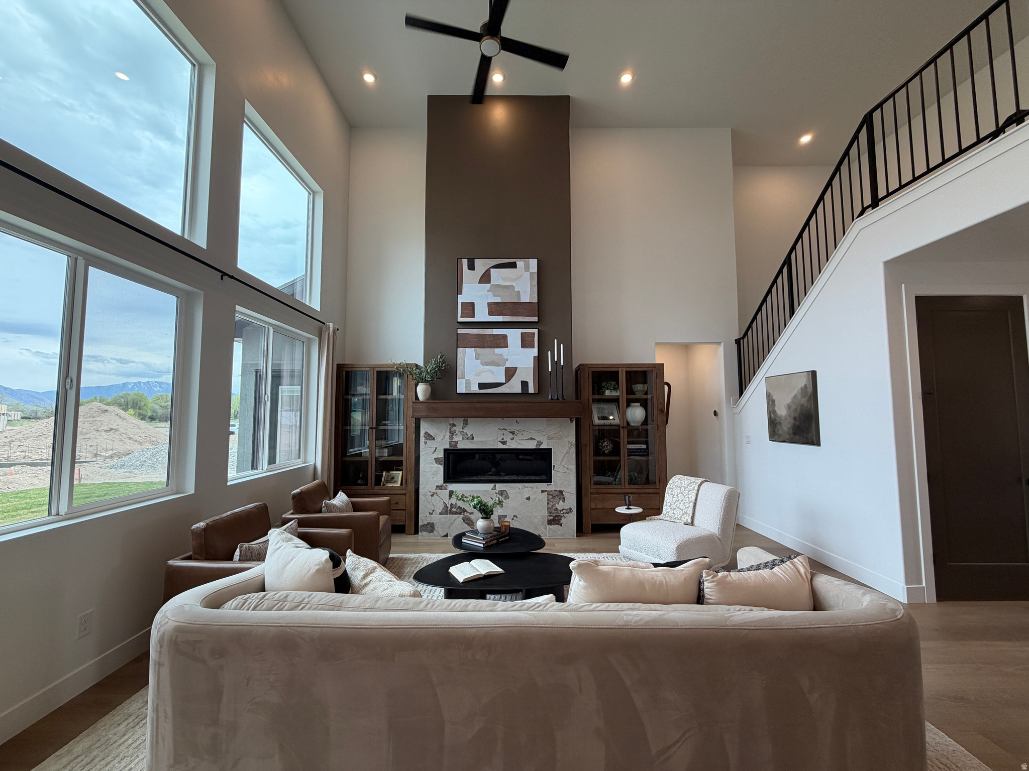 LAKEVIEW FIELDS - Residential