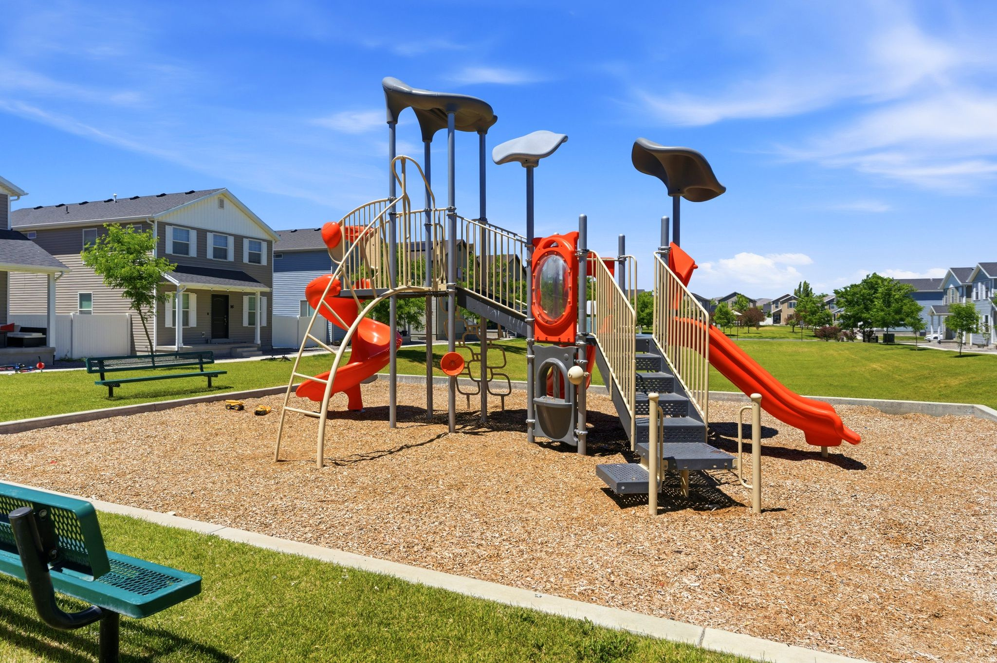 COLONIAL PARK - Residential