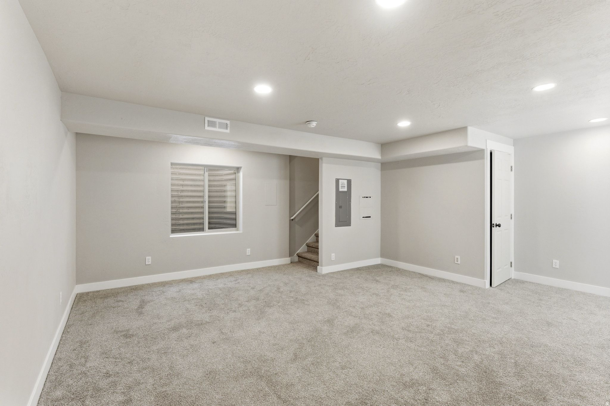 COLONIAL PARK - Residential