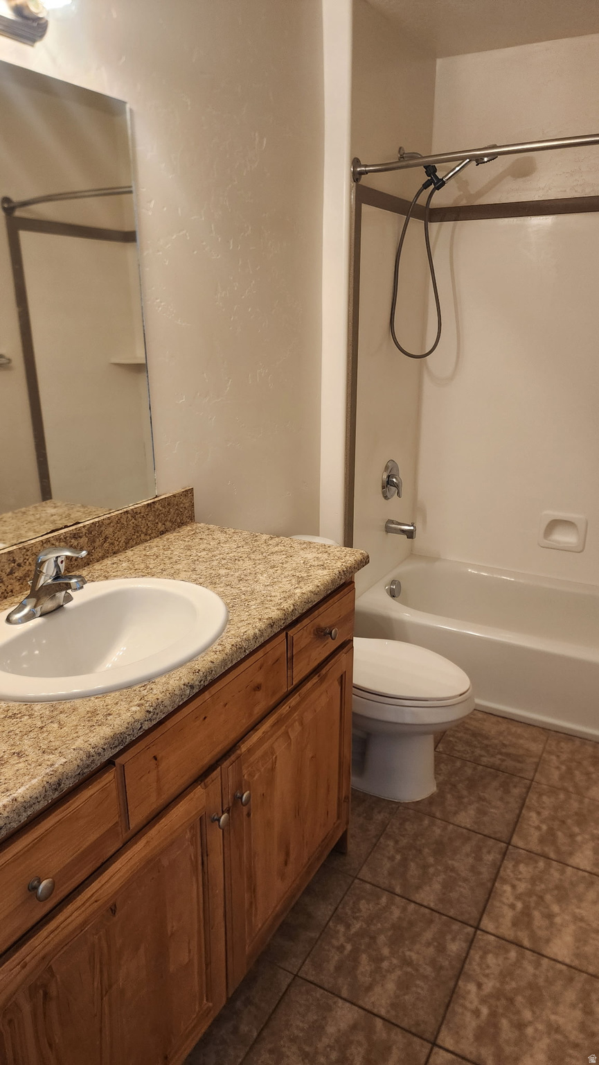 RIDGESTONE CONDOS - Residential