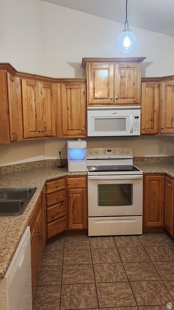 RIDGESTONE CONDOS - Residential