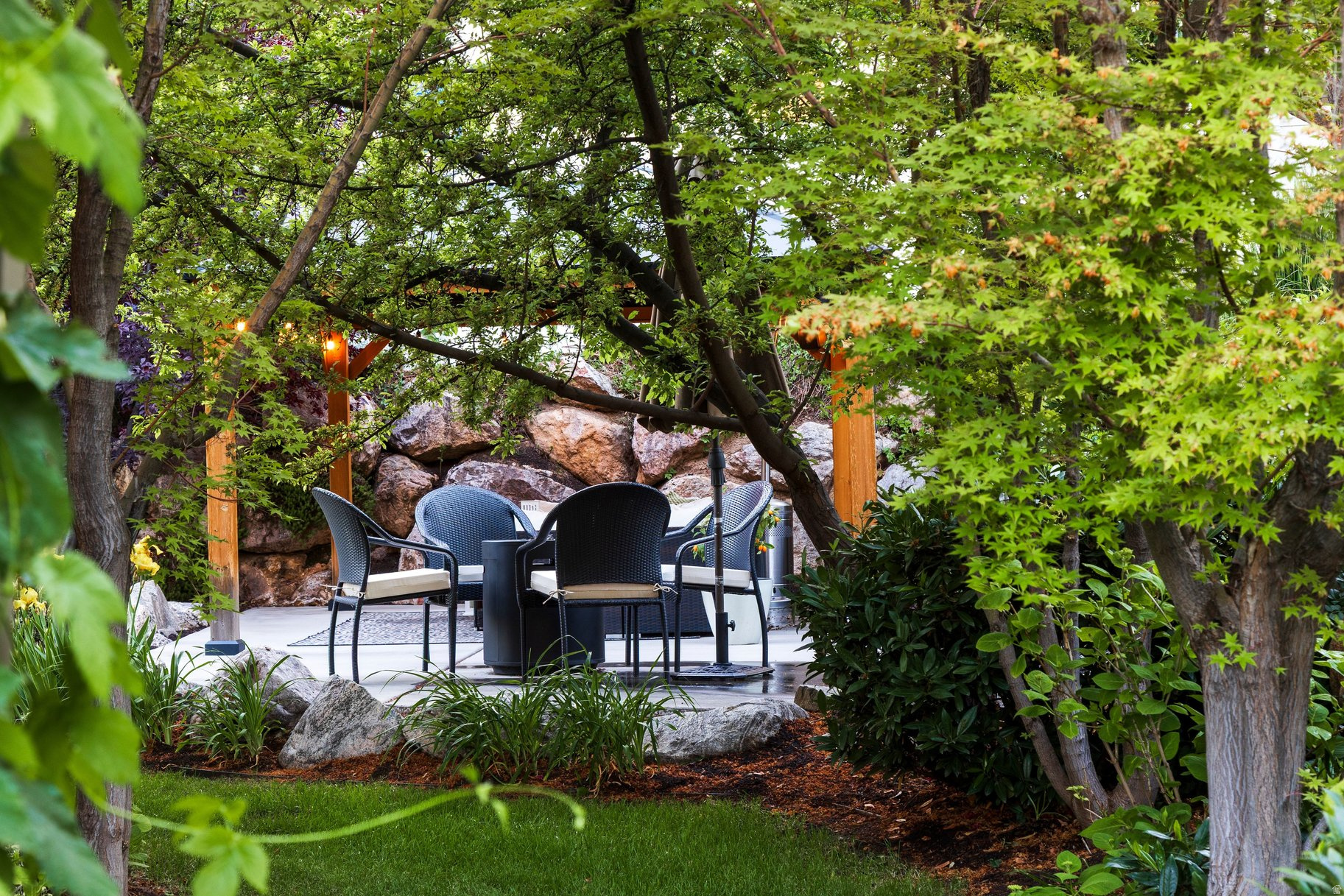 HIDDEN SPRINGS - Residential