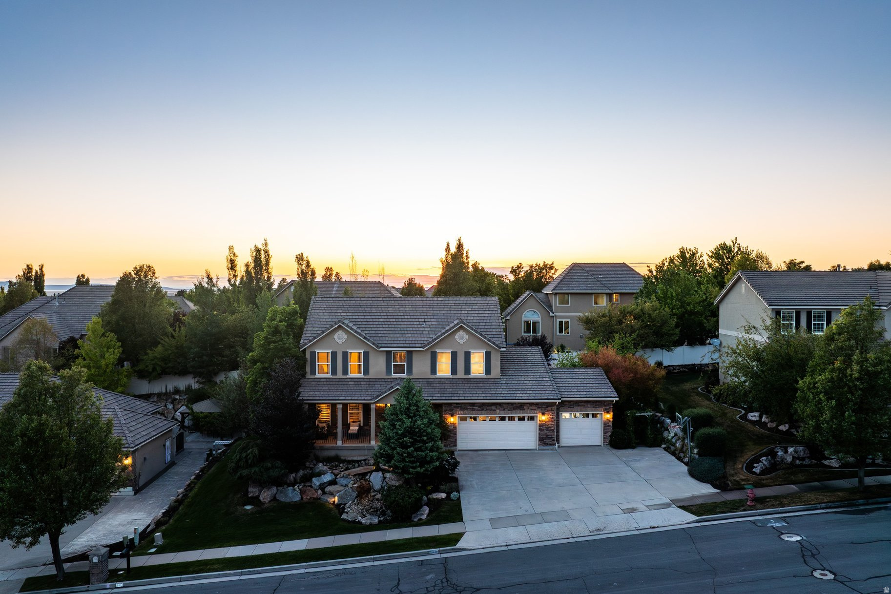 HIDDEN SPRINGS - Residential