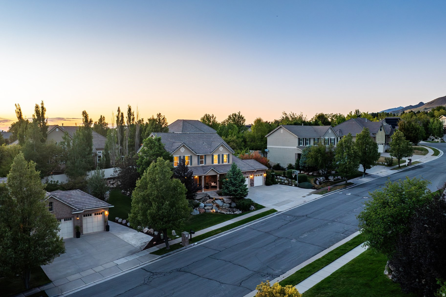 HIDDEN SPRINGS - Residential