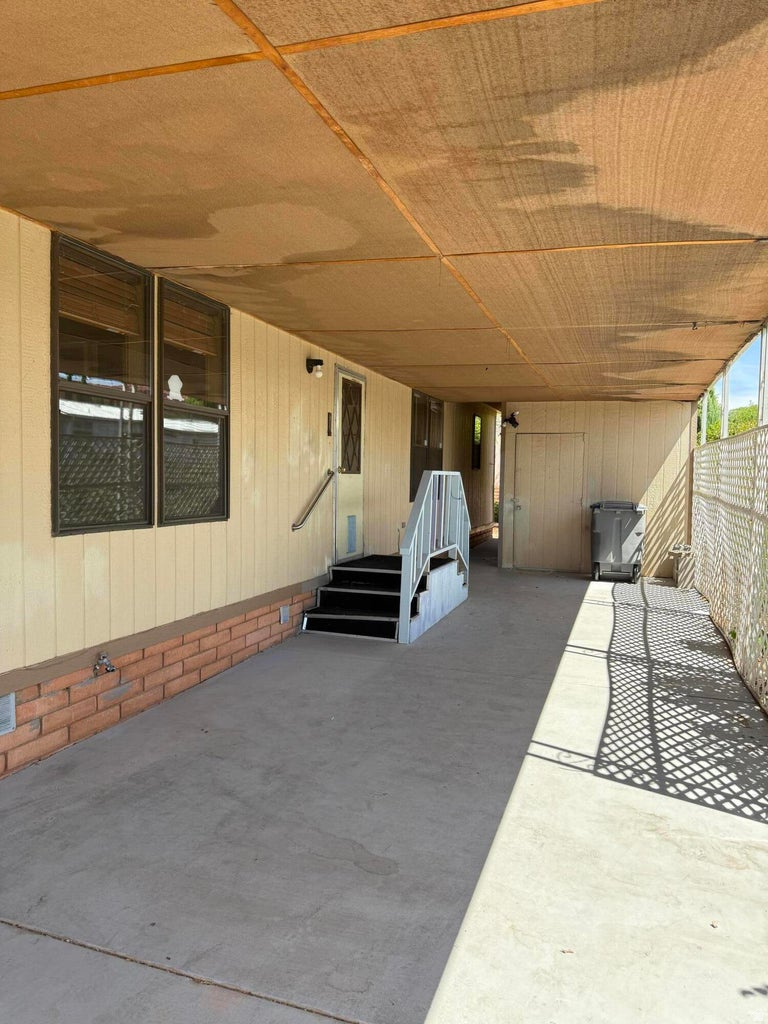 RAINBOW RIDGE MOBILE HOME PARK - Residential