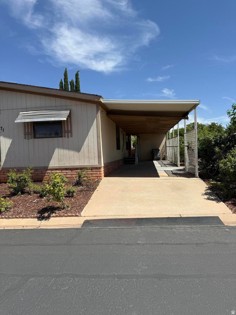 RAINBOW RIDGE MOBILE HOME PARK - Residential