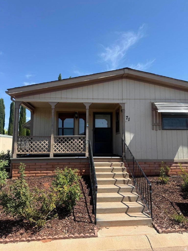 RAINBOW RIDGE MOBILE HOME PARK - Residential