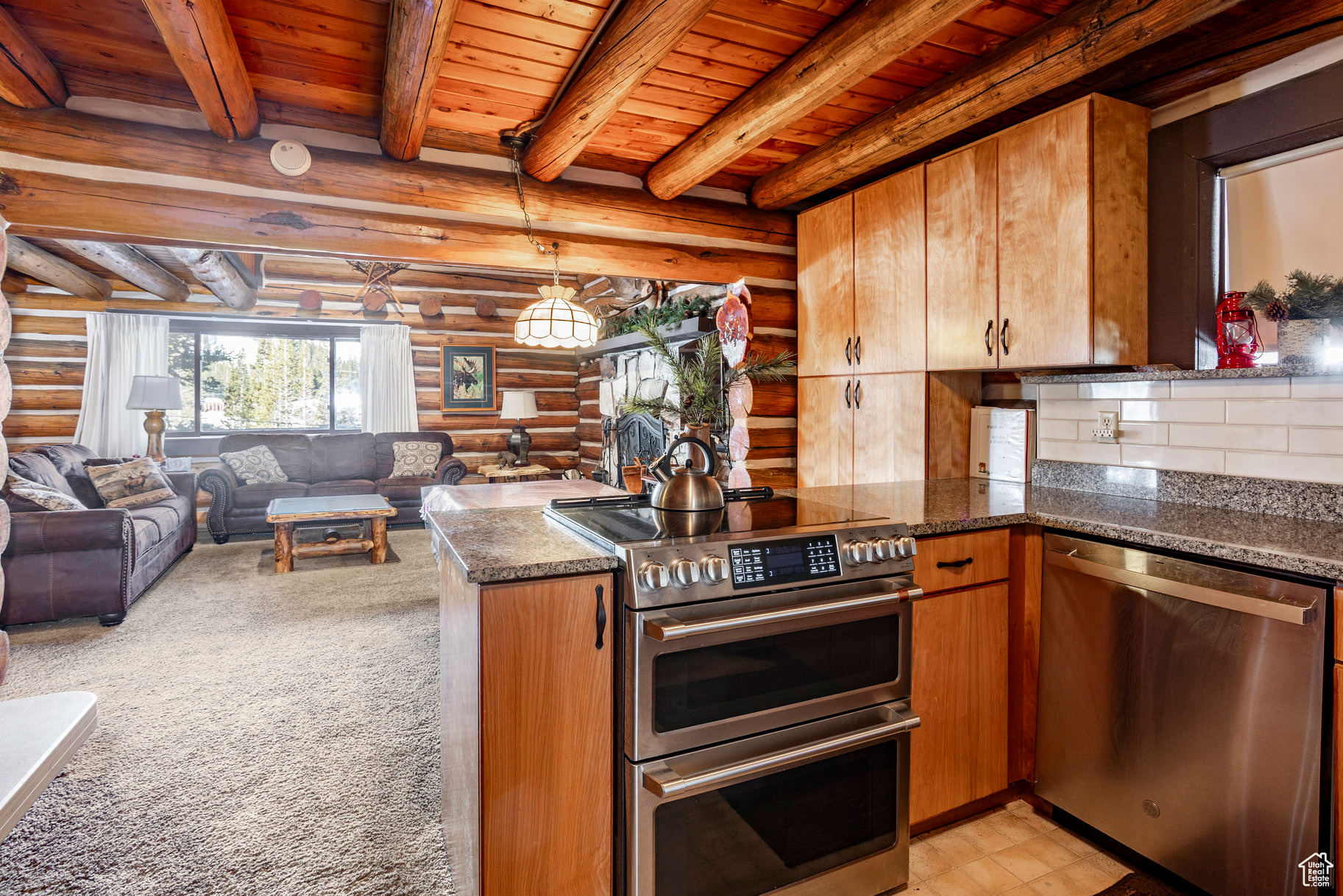 RESERVE #4 - Residential