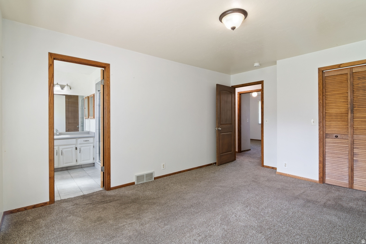 TAYLOR ESTATES - Residential