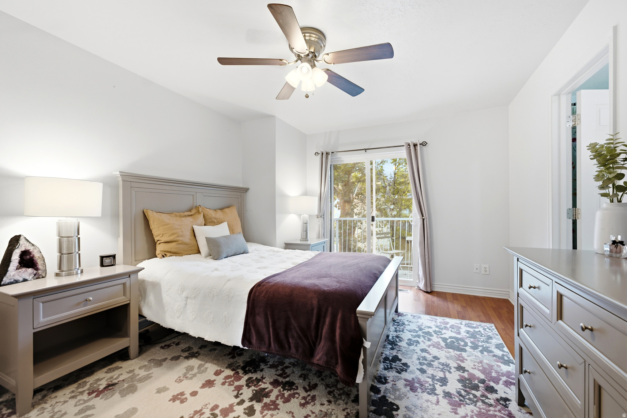 CANYON WOODS - Residential